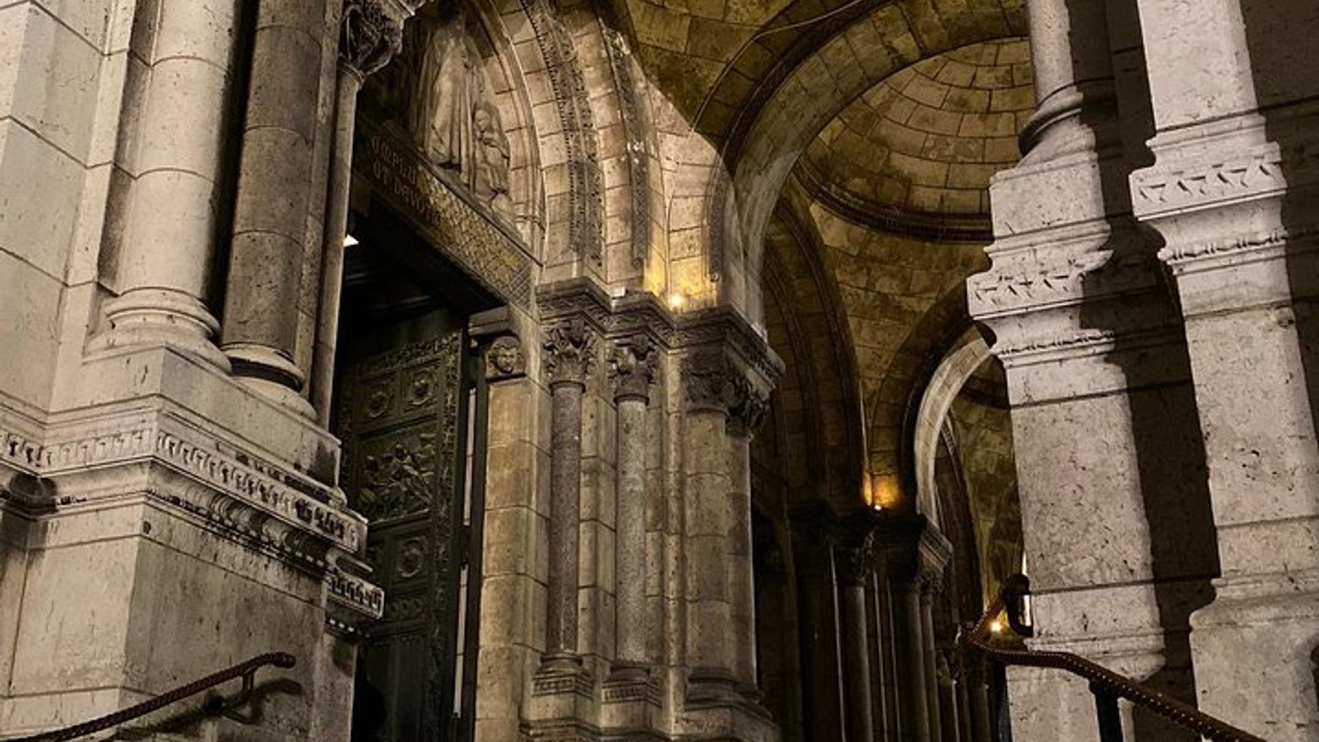 Escape game inside the Sacré-Coeur