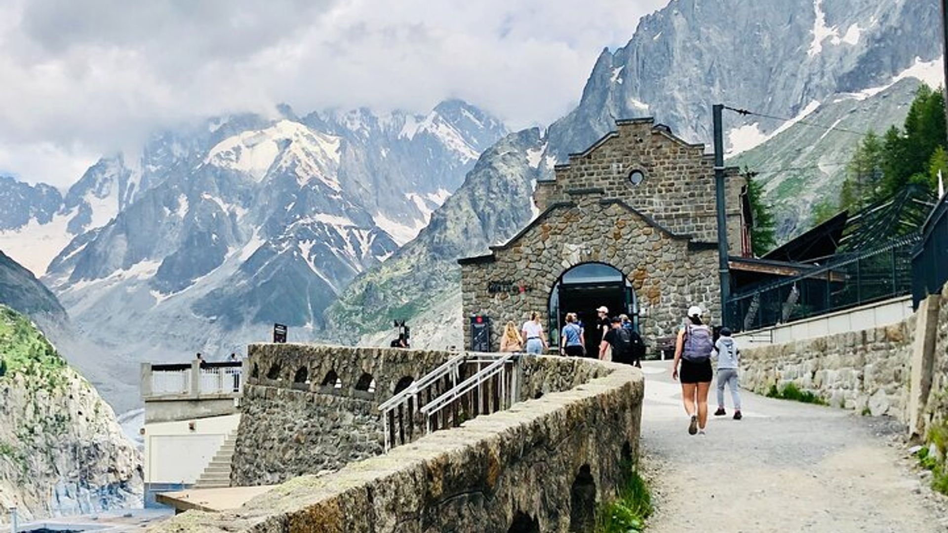 Excursion d'une journée à Genève vers le glacier du Mont Blanc et son sommet à 3860 m