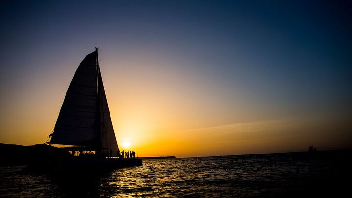 Romantic Sunset Catamaran Caldera Cruise incl. Meal & Drinks