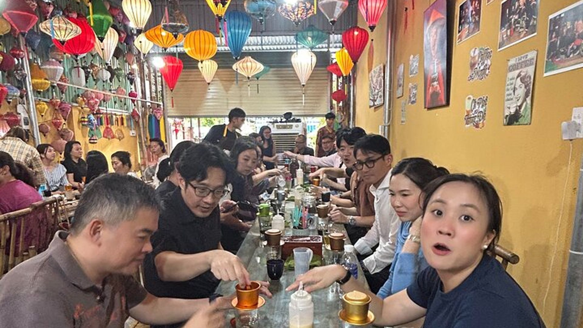 Clase única de preparación de café y linternas en Hoi An