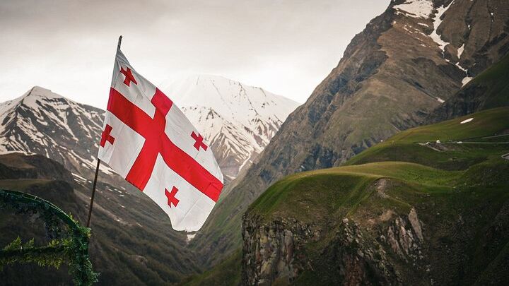 Full-Day Tour of Caucasus Mountain Highlights from Tbilisi