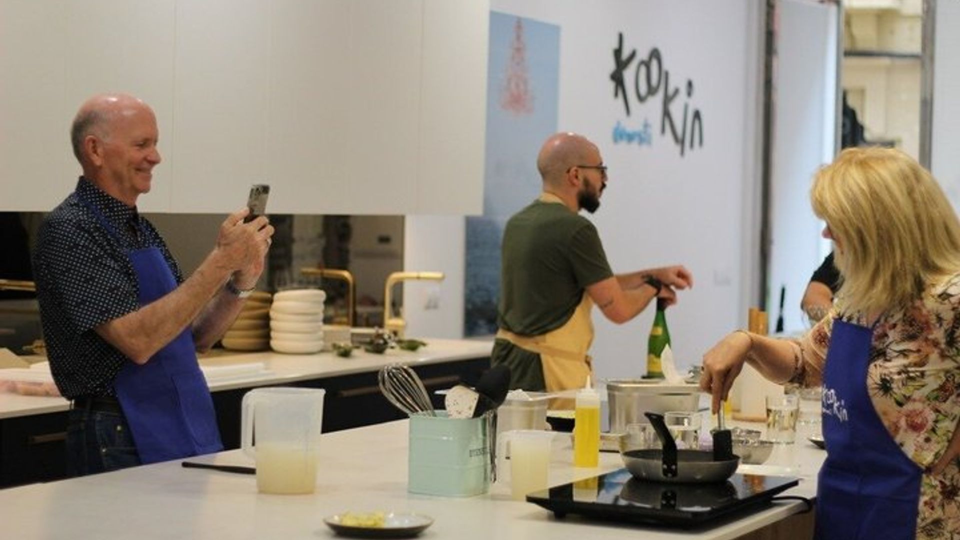 San Sebastian: Basque Cookery Class and Market Tour