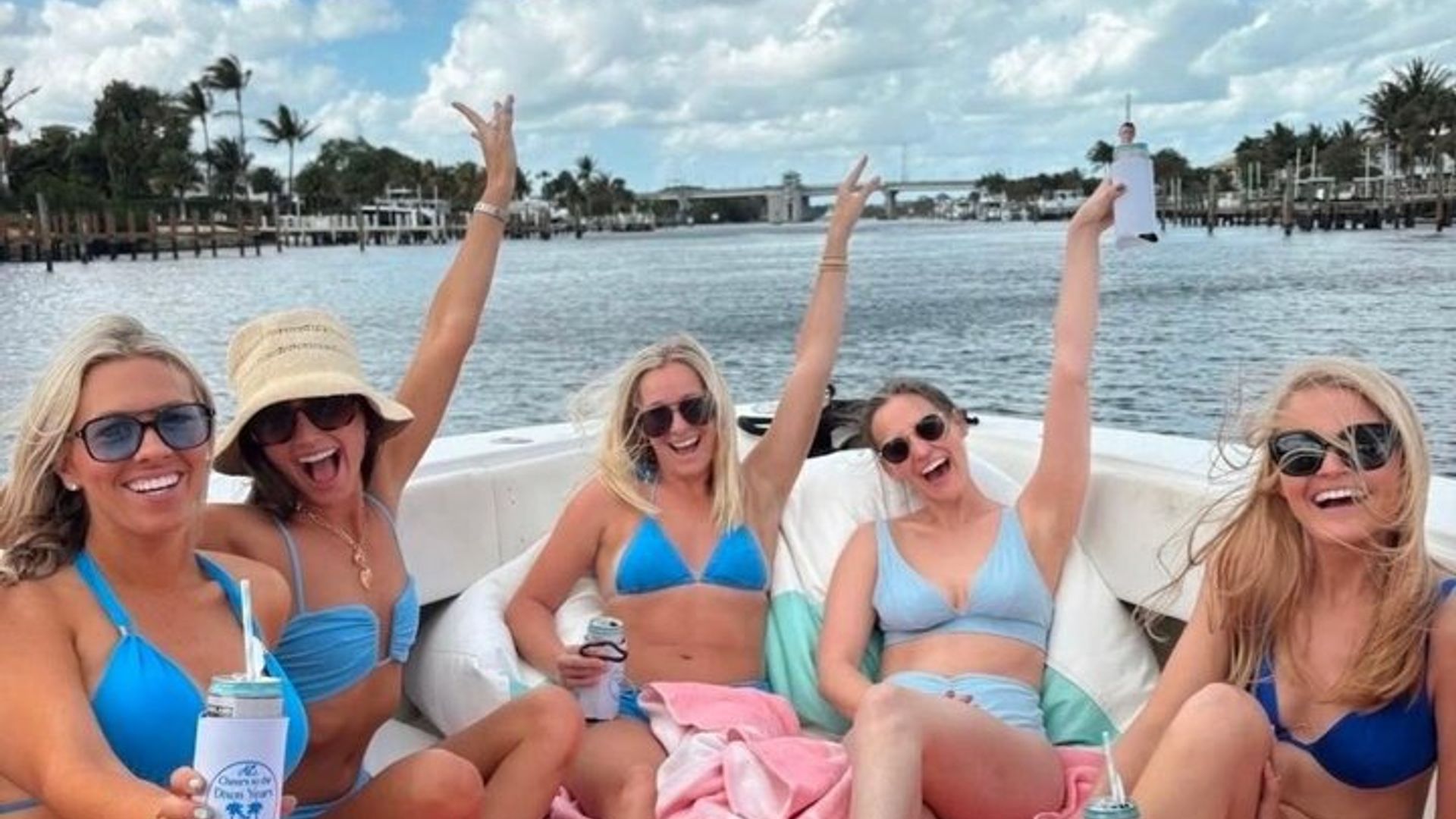 West Palm Beach Cruising Charters, Cruising Anchoring or Fishing
