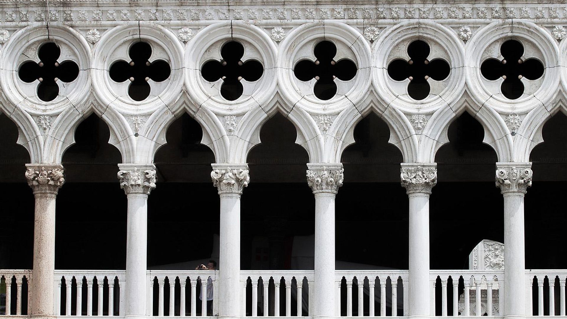 Ducal Venice - Walking Tour & Doge's Palace (Skip the Line)