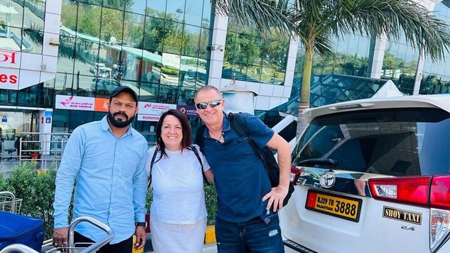 Udaipur Private Full-Day Sightseeing Tour with Private Car
