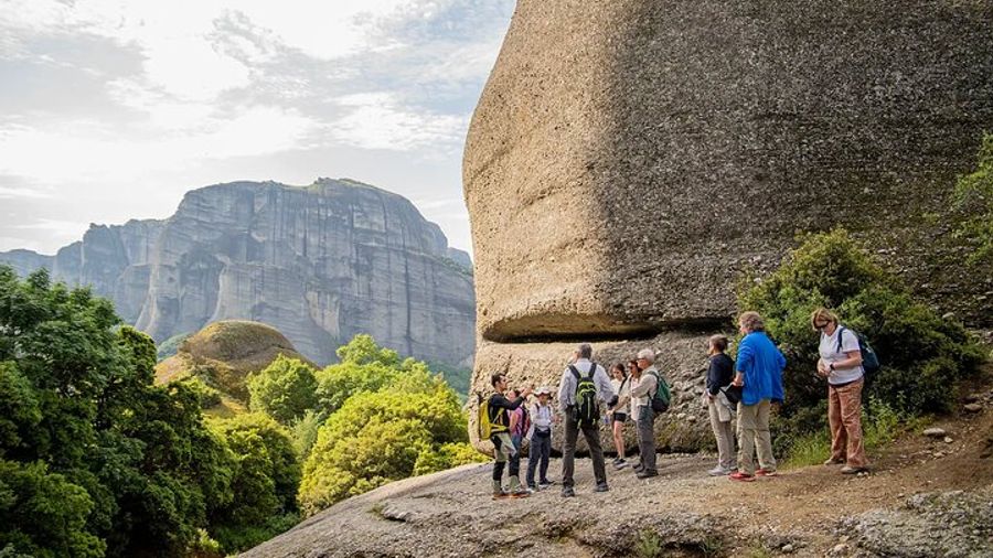 Meteora Small-Group Hiking Tour With Ypapanti Monastery