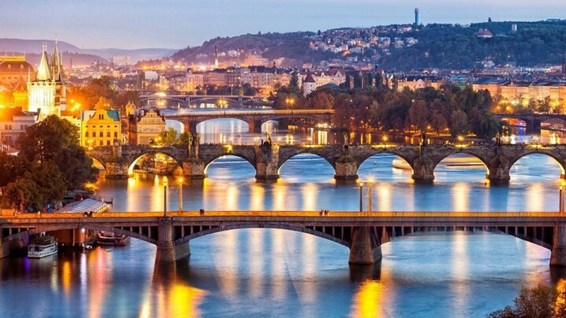 Prague: Old Town and Jewish Quarter Walking Tour