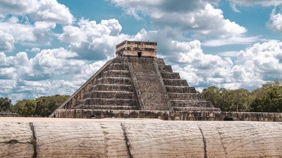 Chichen Itza and Cenote Discovery Small-Group Tour from Tulum