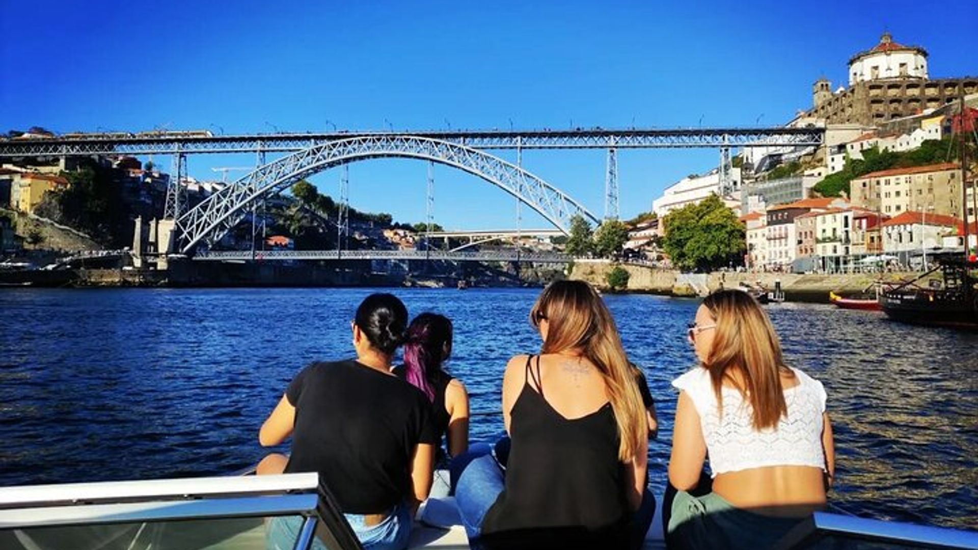 Tour Privado 1h: Foz, Ribeira e Pte. D. Luís, preço para grupo de até 6 pessoas