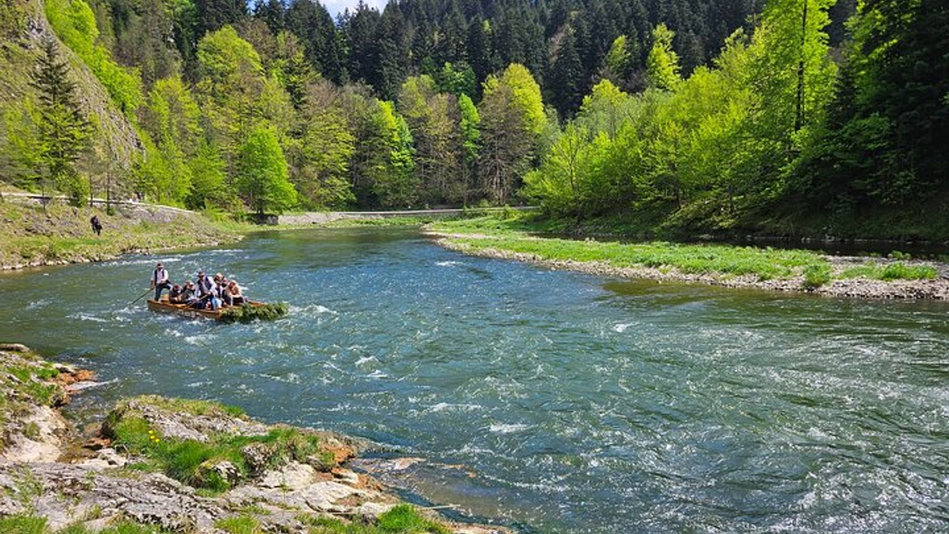 Excursion privée d'une journée complète en rafting sur la rivière Dunajec au départ de Cracovie