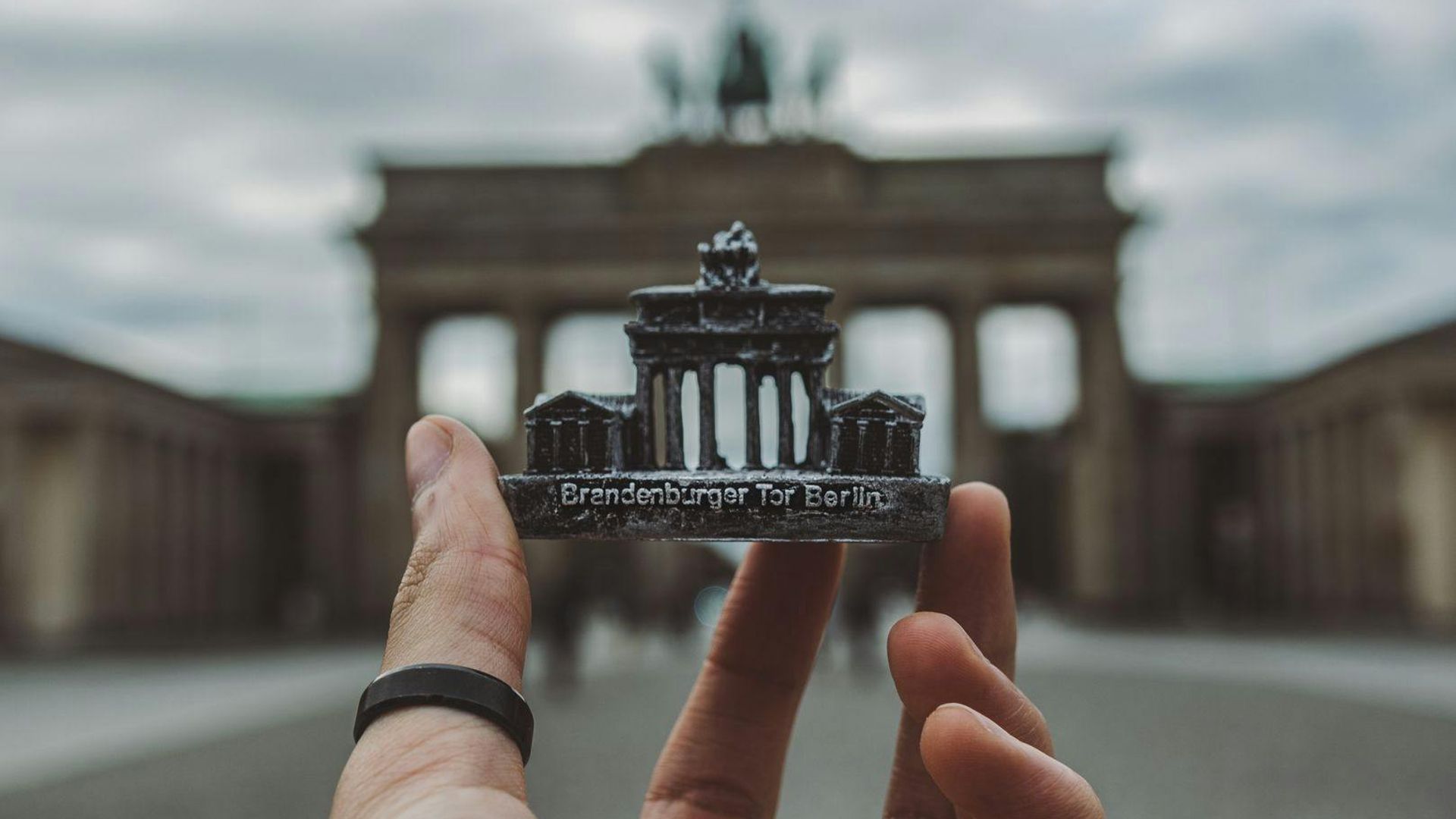 Berlin Unter den Linden self-guided historical audio tour