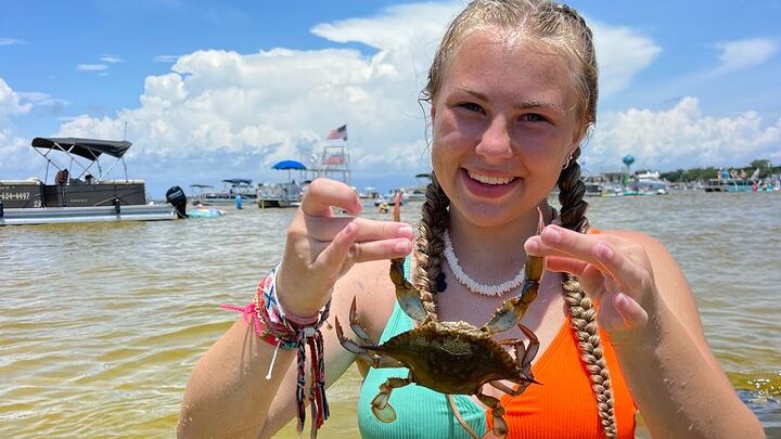 Destin: Crab Island and Harbor Group Boat Tour with Floats