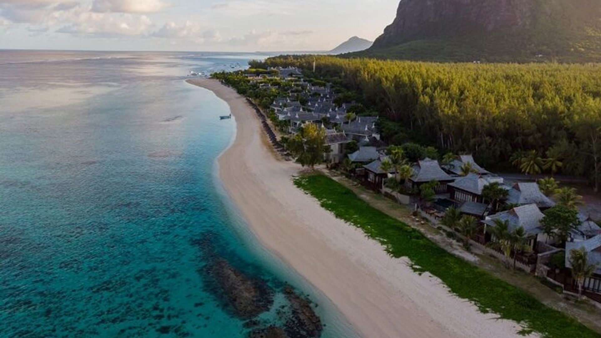 Mauritius Private Transfers: Airport and Ground Services