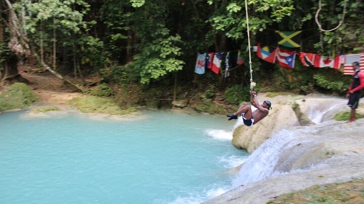 Full-Day Tour of Blue Hole and Dunn's River Falls, Including Fees