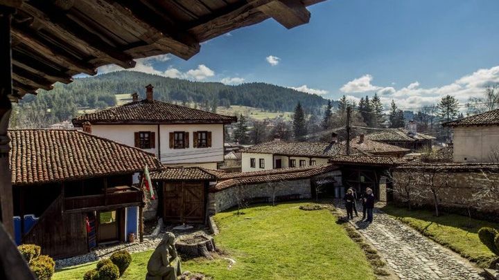 From Sofia: Plovdiv and Koprivshtitsa Day Trip With Guide