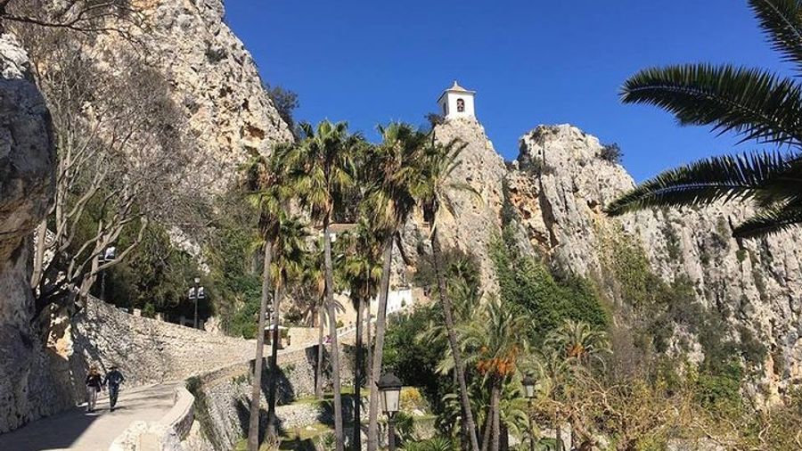From Albir & Benidorm: Guadalest Village day trip