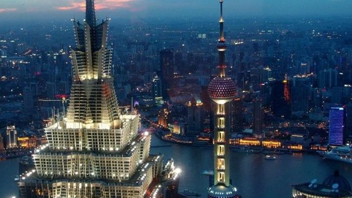 Shanghai 4-Hour Private City Tour with Transport, Meal Option