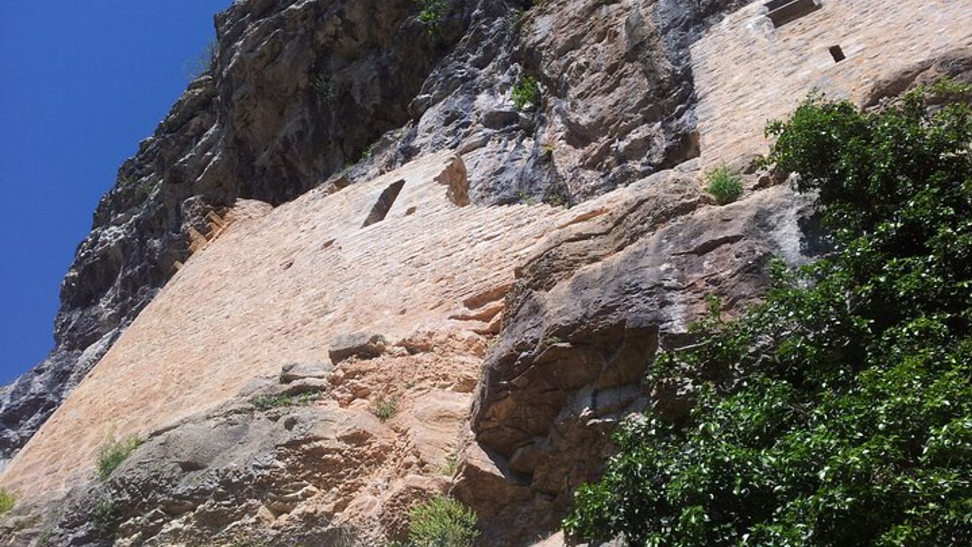 Hiking of the most beautiful villages in France