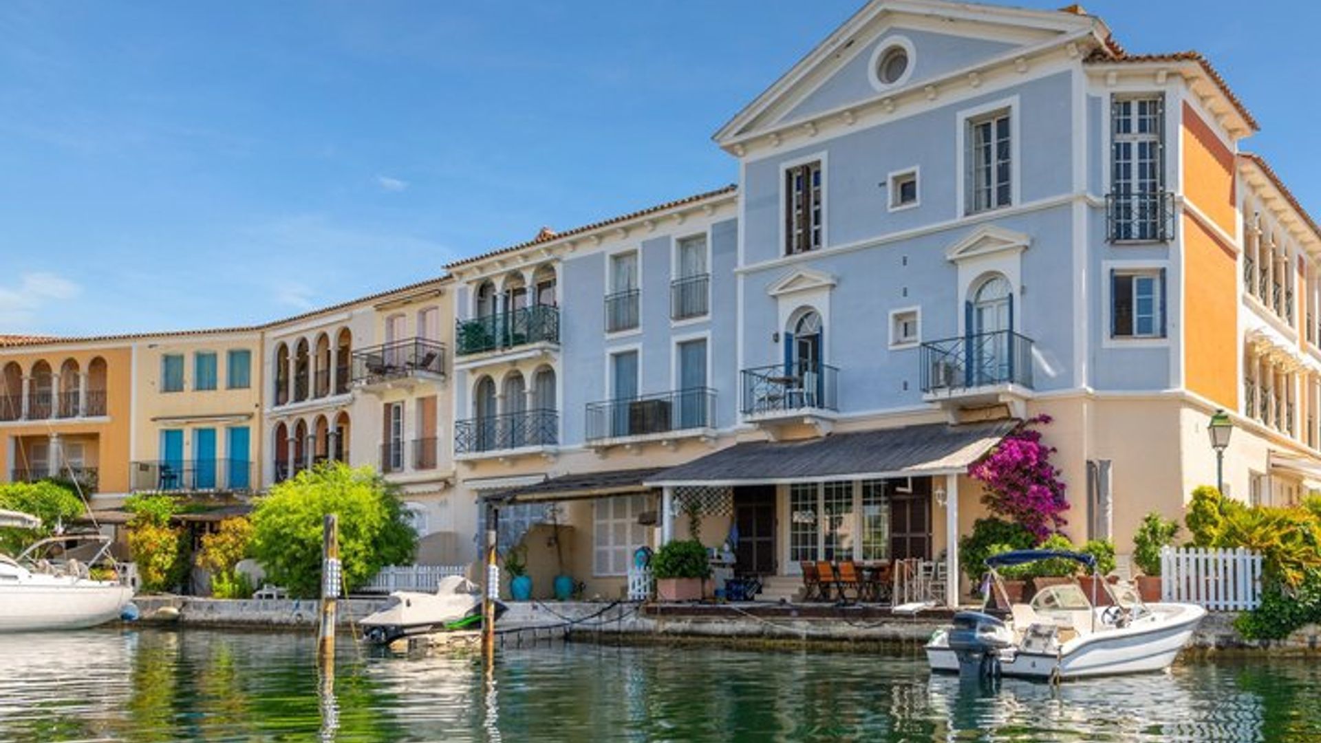 Visita turística a St. Tropez y Port Grimaud desde Cannes