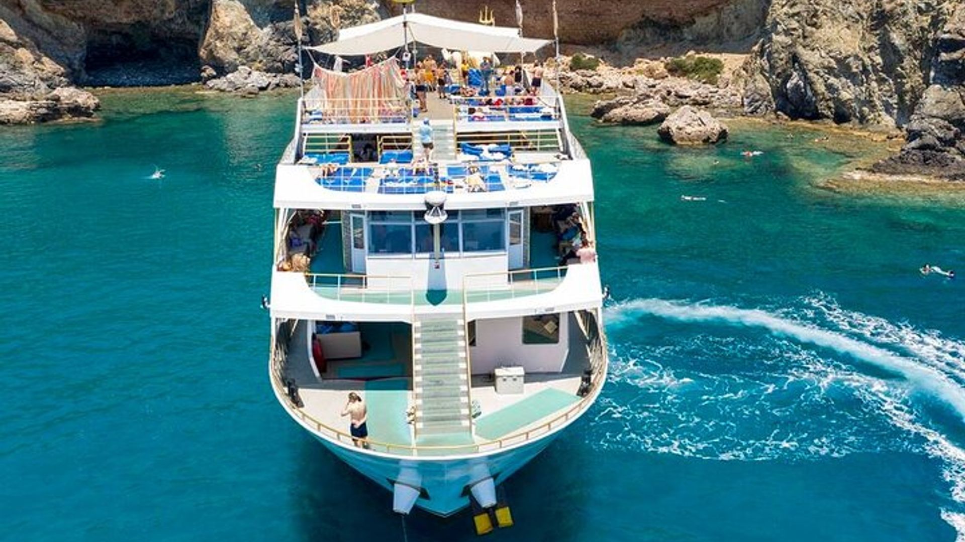 Antalya Mega Star Yacht Tour with Lunch, Foam Party & Transfer
