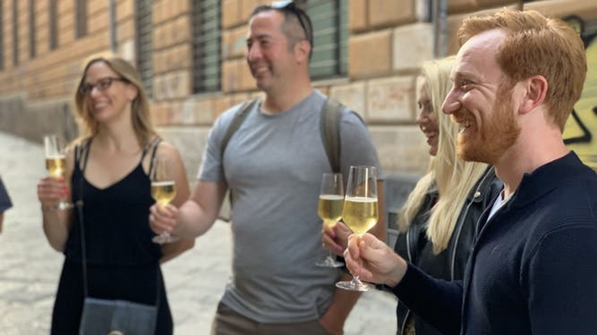 Evening street food and wine tour in Venice