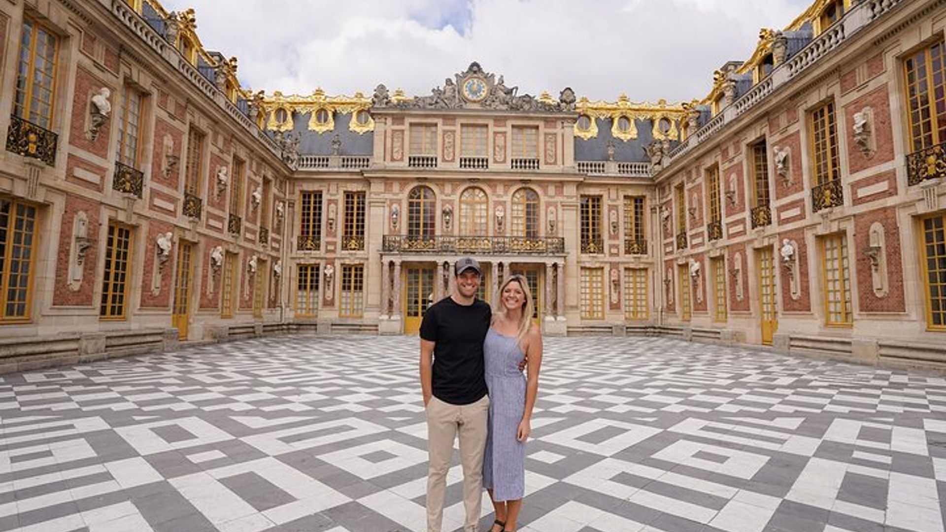 Paris : Visite guidée du château de Versailles avec accès au jardin