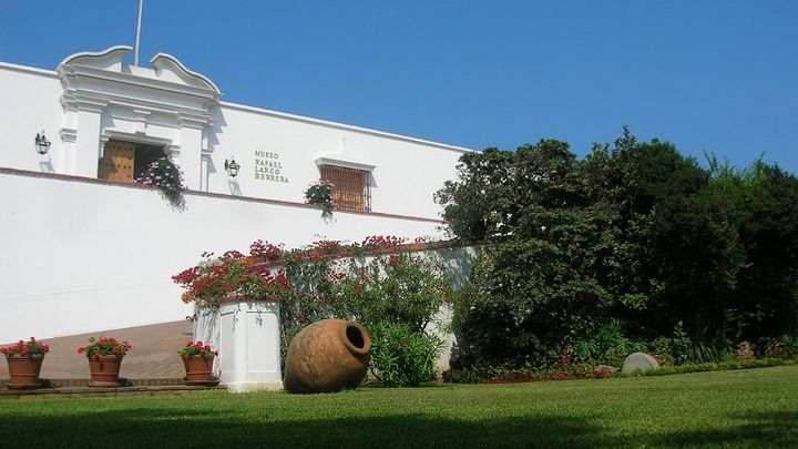 Lima´s Vibrant Heritage & Larco Museum of Cultures Half Day Tour