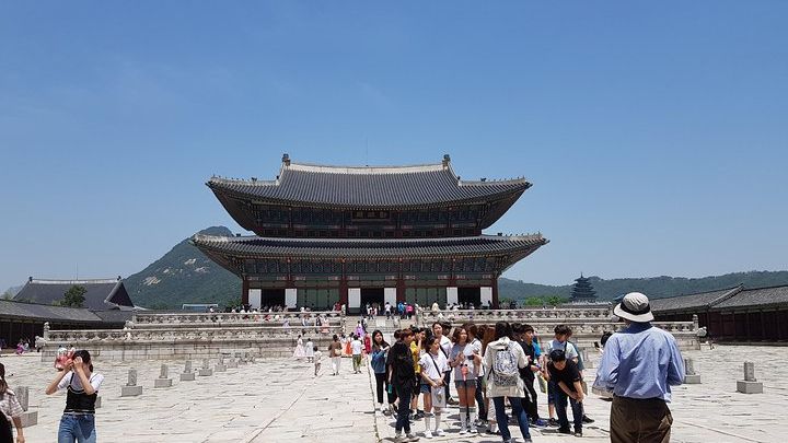 Seoul Day Tour With Jogyesa Temple, Gyeongbokgung Palace