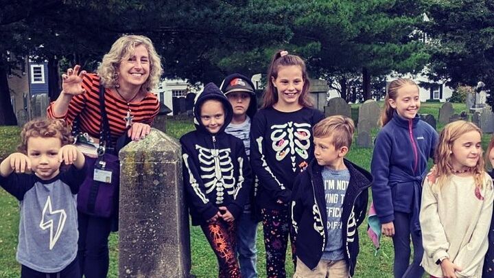 Salem: Slightly Spooky Tour for Kids
