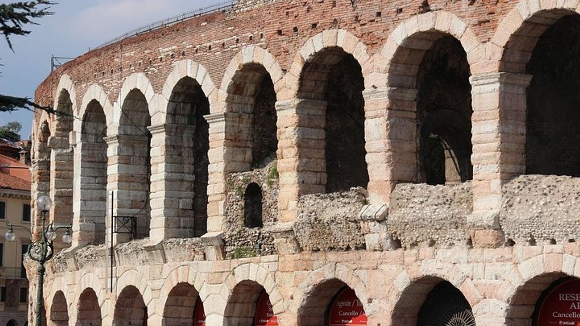 Verona in a Day Private Skip-the-Line Arena and Juliet’s House Tour