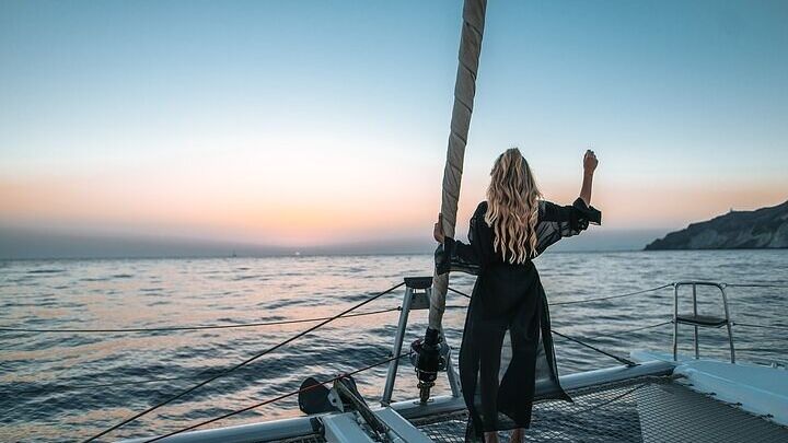 Santorini Half-Day Catamaran Cruise with Meal and Open Bar