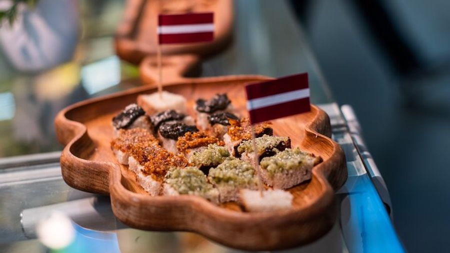 Riga Central Market Traditional Food-Tasting Experience