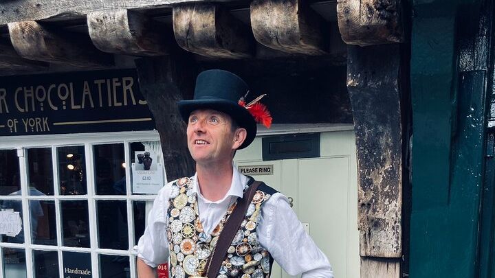 York Guided Walking Tour, Best Seven Stories
