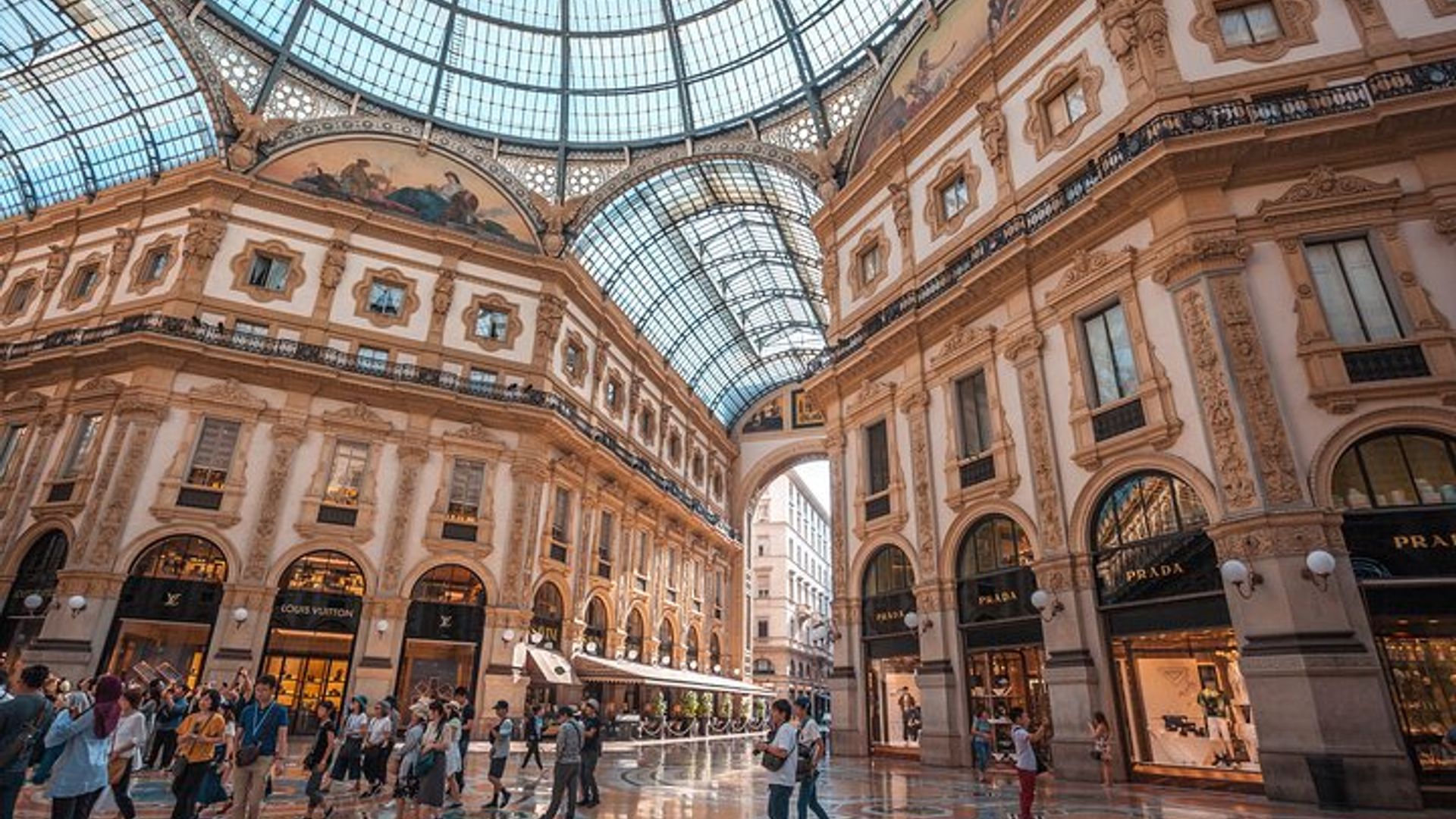 Best Intro to Milan in 2 hours with a Local