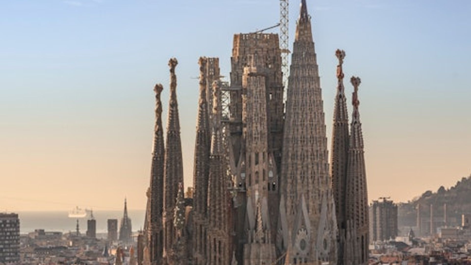 Sagrada Familia: Fast Track Ticket + Nativity Tower Access