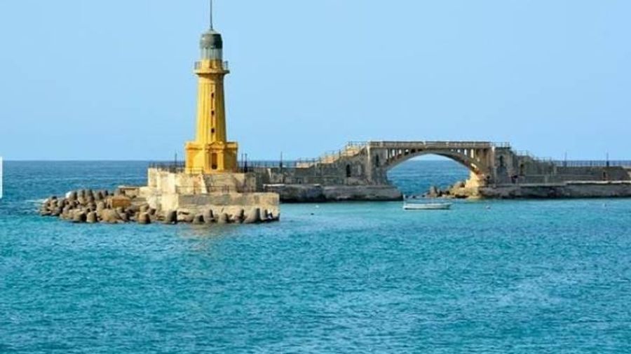 Tour of Egypt with customizable private day trip to Alexandria