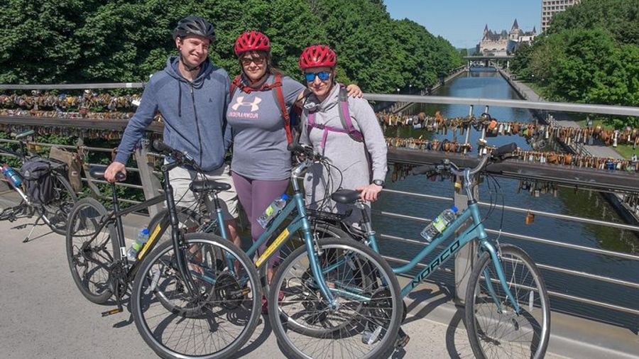 Self-Guided Biking in Ottawa-Gatineau