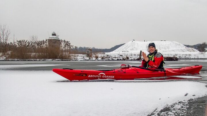 Guided Winter Kayak Tour in Gdańsk & Hot Chocolate Treat