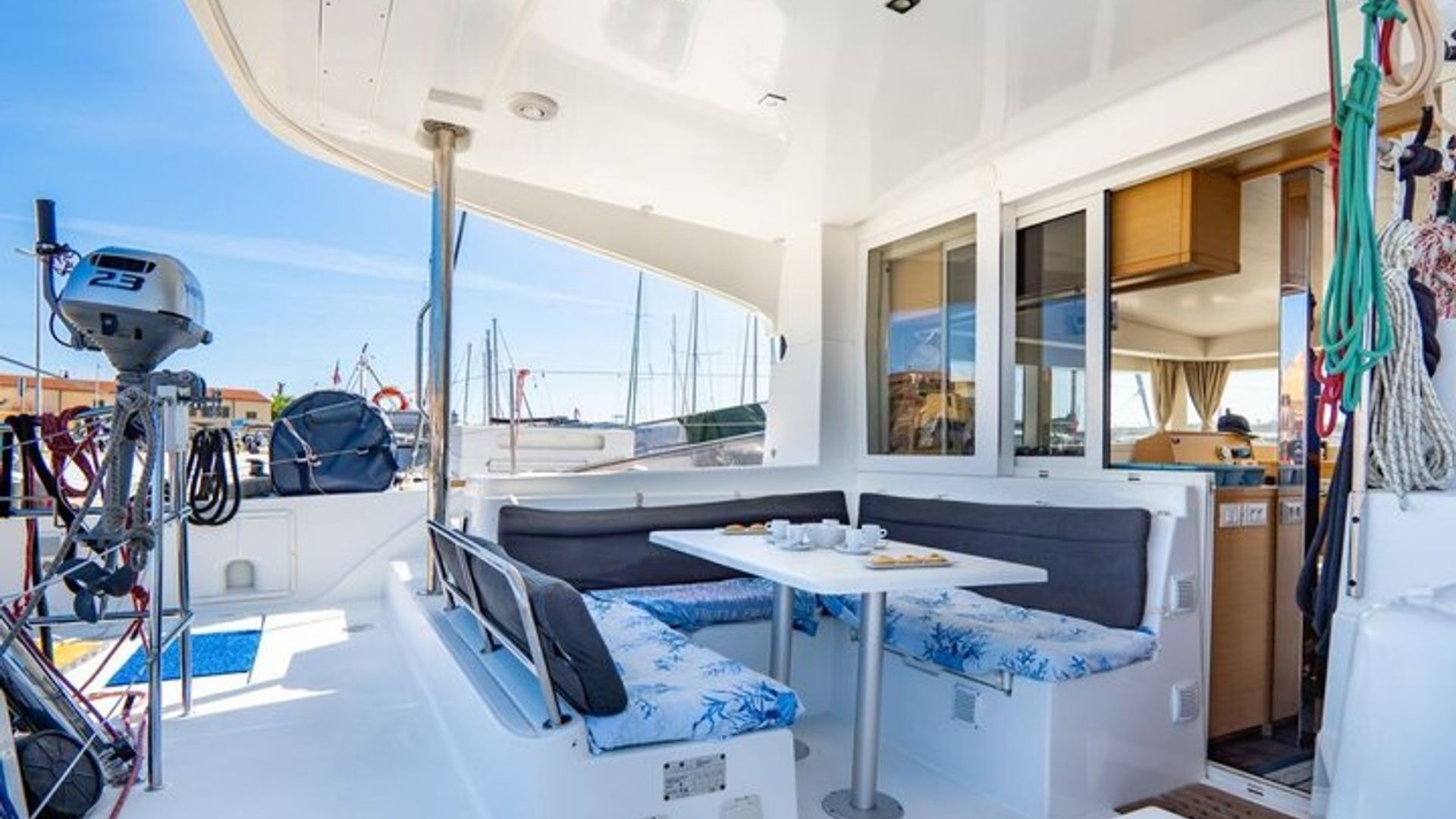 Excursion dans l'archipel de La Maddalena au départ de Palau - Catamaran de luxe 2