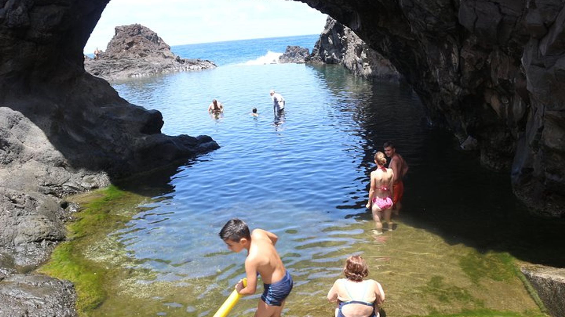 Porto Moniz 4x4 West tour