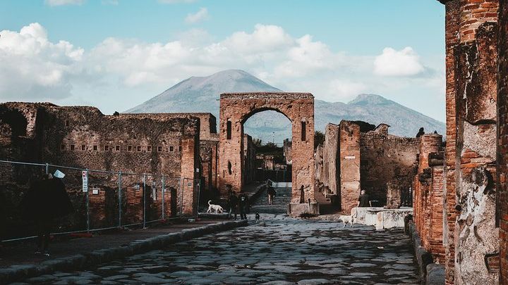 Pompeii Private Tour With Archaeologist Guide, Ticket Included