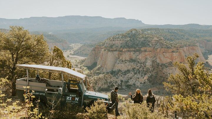 East Zion Red Canyon Jeep Tour