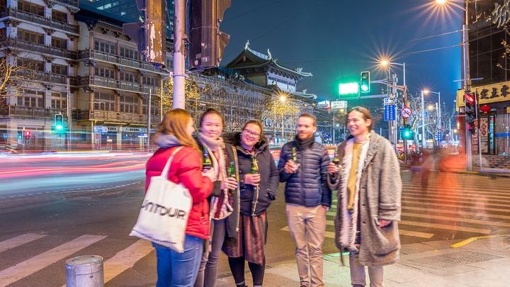 Shanghai: Small-Group Evening Food Walking and Tasting Tour