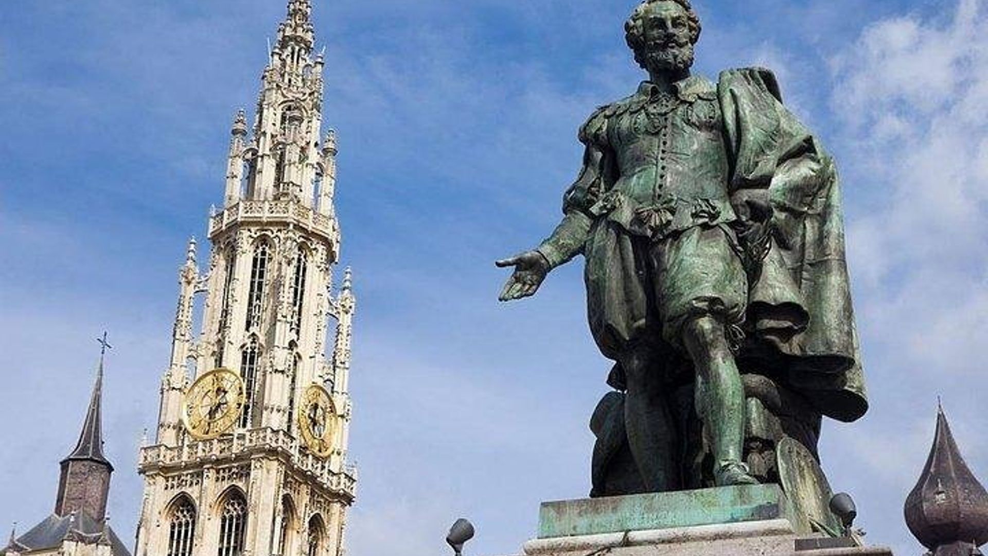 Excursion to Antwerp and Ghent by bus from Brussels with stop at the Atomium
