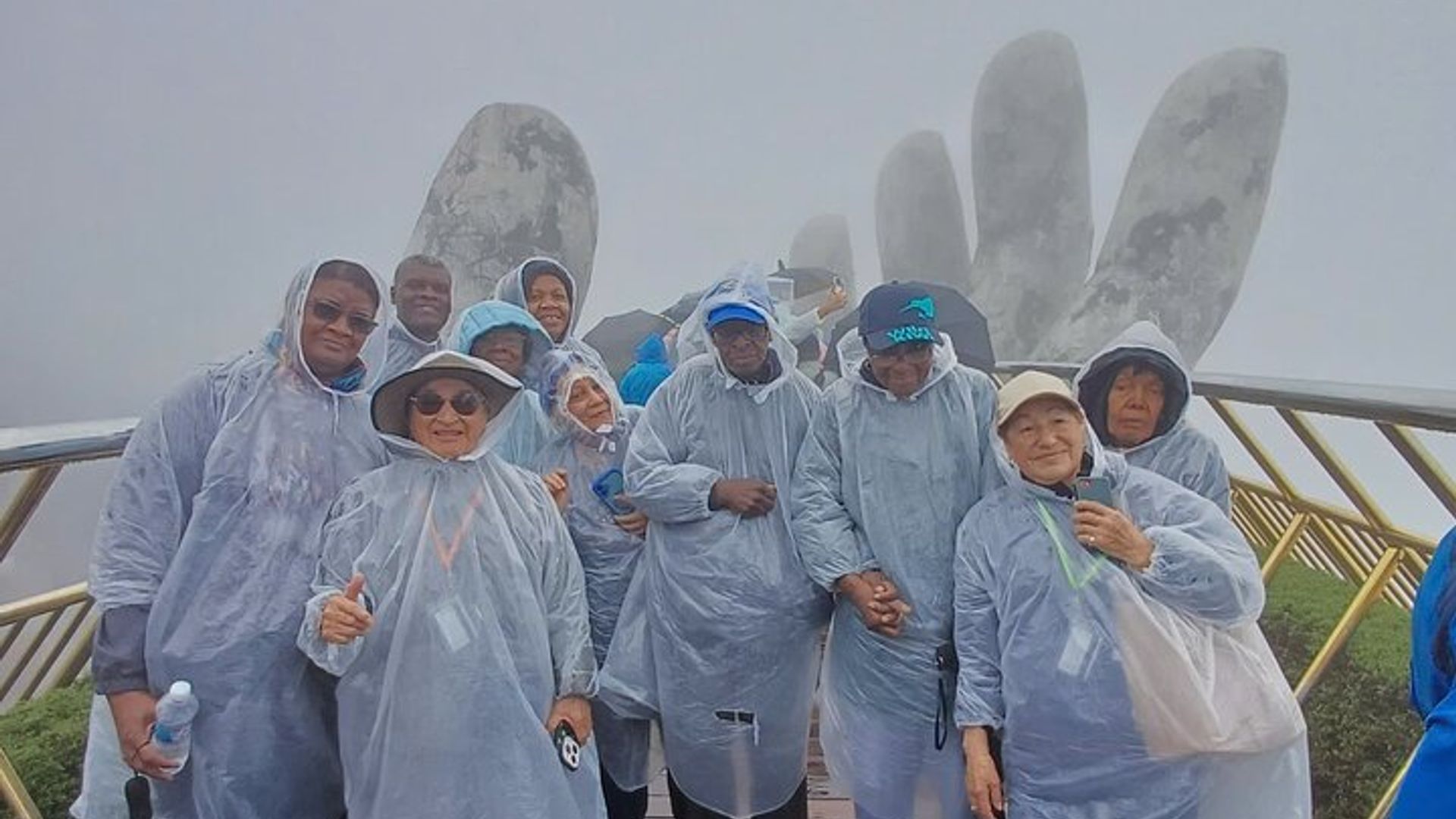 Visite privée du port de Chan May à Ba Na Hills & Golden Bridge