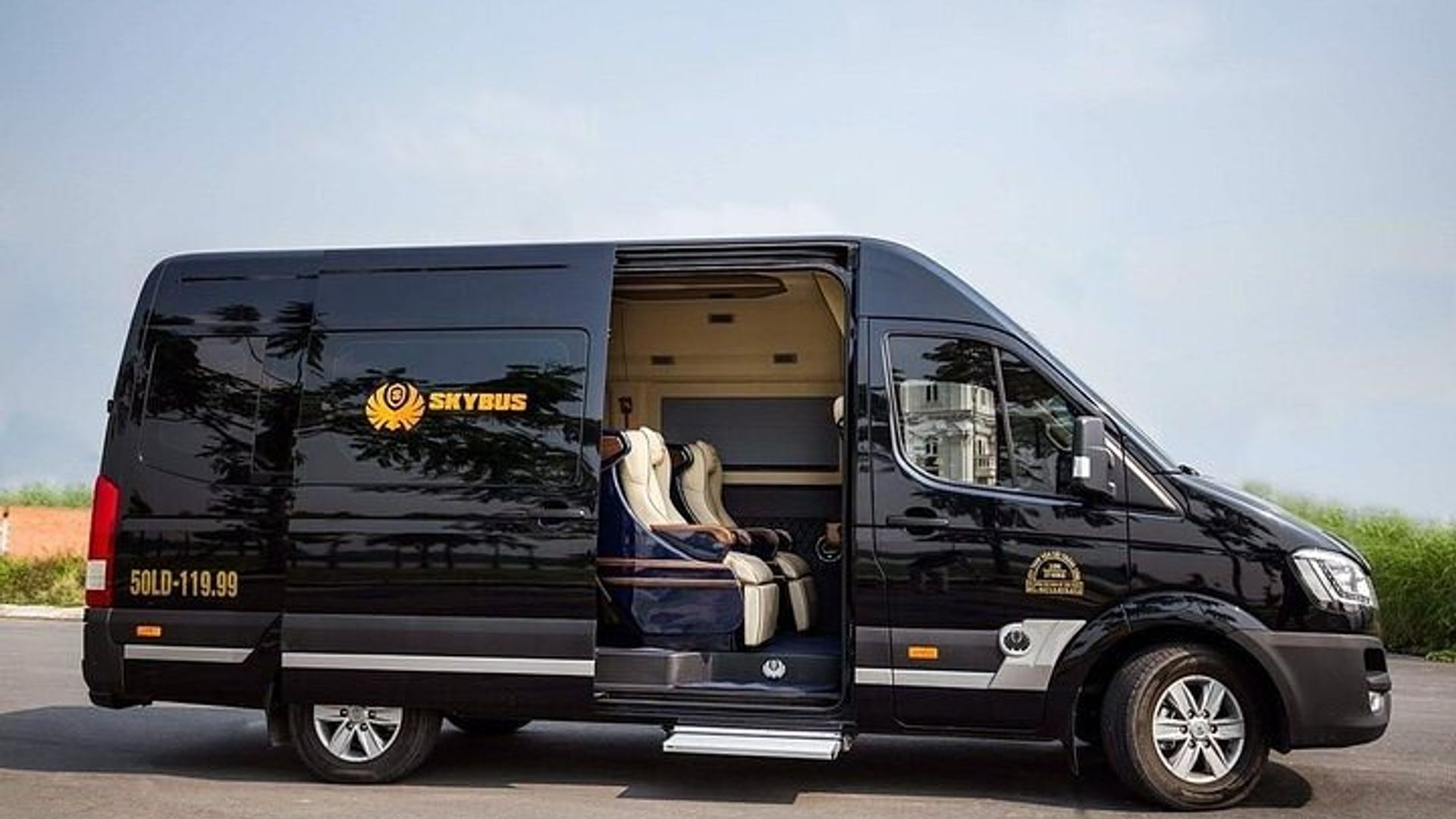 (TOP) Privatwagen: Flughafen Da Nang/Da Nang (DAD) von/nach Hoi An