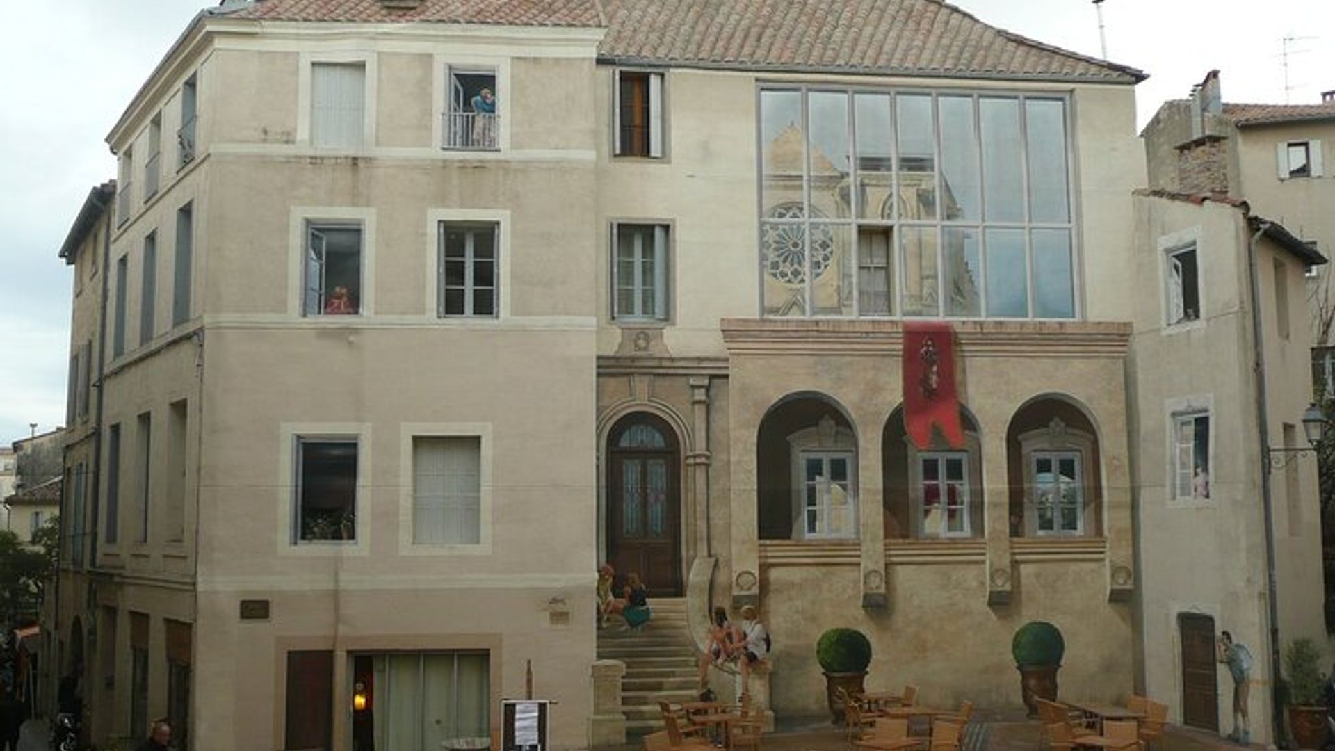 Private Transfer From Lyon To Montpellier With a 2 Hour Stop