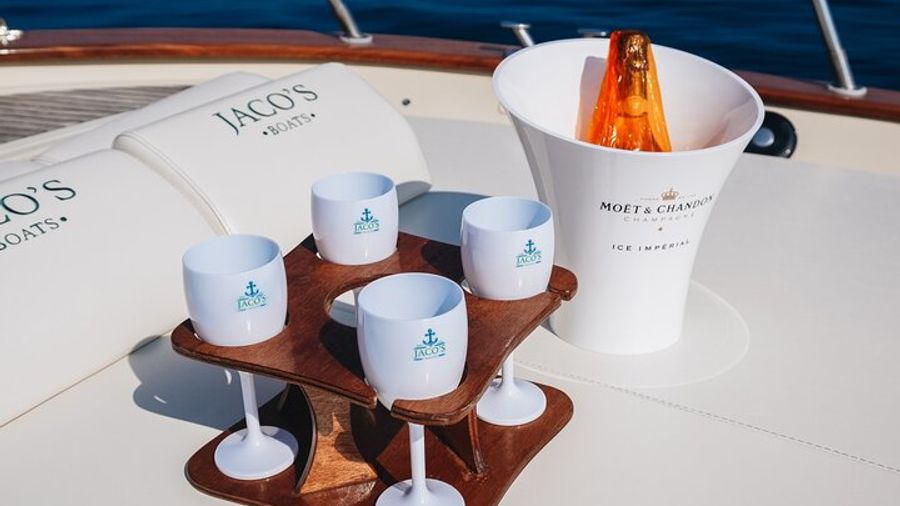 Full-day Exclusive Private boat tour on the Amalfi coast