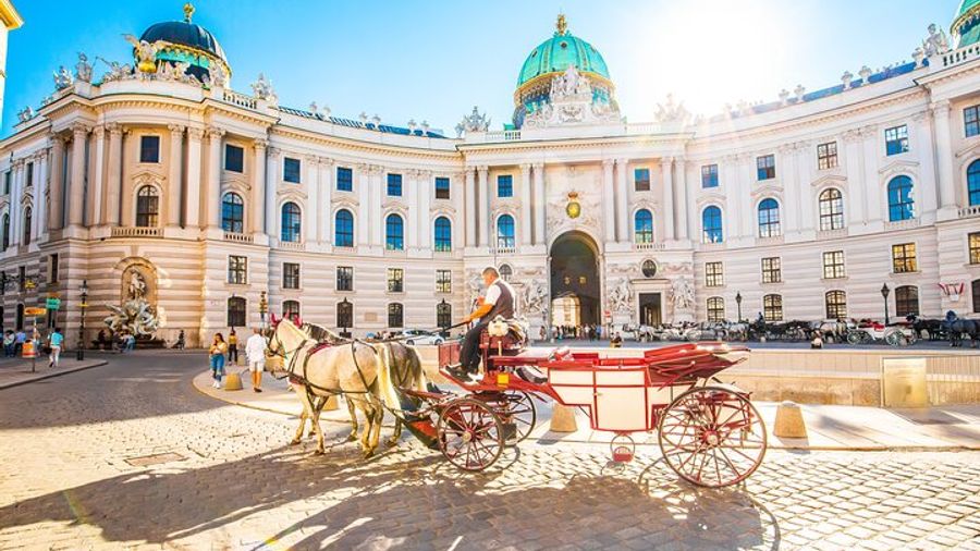 Full-day Private Transfer from Prague to Vienna.