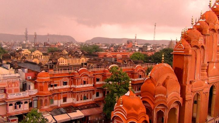 6-Night Delhi, Jaipur, Agra with Varanasi Tour